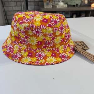Steve Madden Reversible MultiColor Floral Bucket Hat - Women's One Size - New!